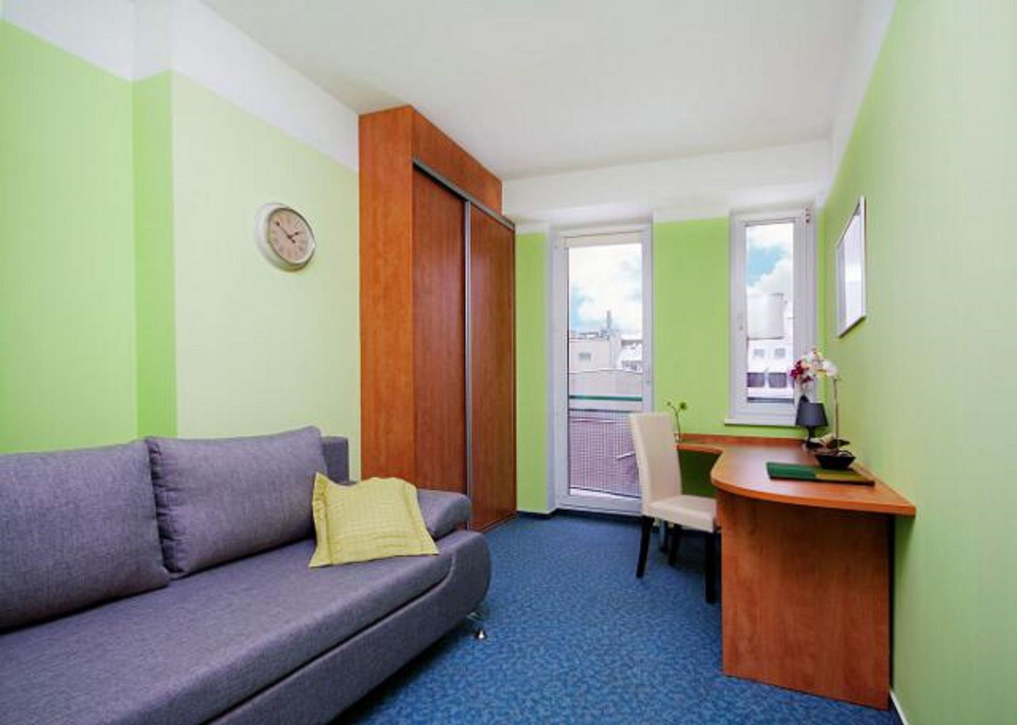 Absyntapart Market Square Apartment